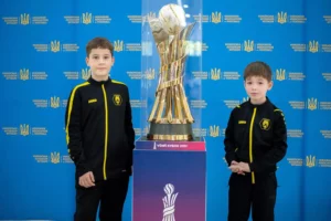 У Чернігові презентували новий футбольний Кубок України
