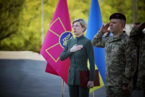 Місток між армією та цивільним населенням