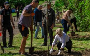 У Києві створили Алею Героїв 412 бригади Nemesis — місце пошани полеглих військовослужбовців