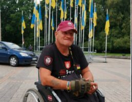 У Латвії провели в останню путь Улдіса Волмарса, який у 2022-ому році добровольцем став на захист України