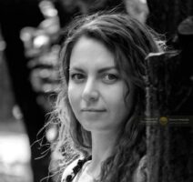 В Україні видали щоденник загиблої під час облоги Маріуполя Катерини Савенко