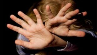 У Польщі двоє дорослих побили українських підлітків за мову