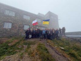 Україна і Польща відкрили на горі Піп Іван Міжнародний центр колективного користування науковим обладнанням
