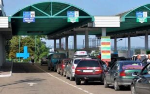 Польща перевела шість пунктів пропуску на кордоні з Україною у режим «підвищеної готовності»